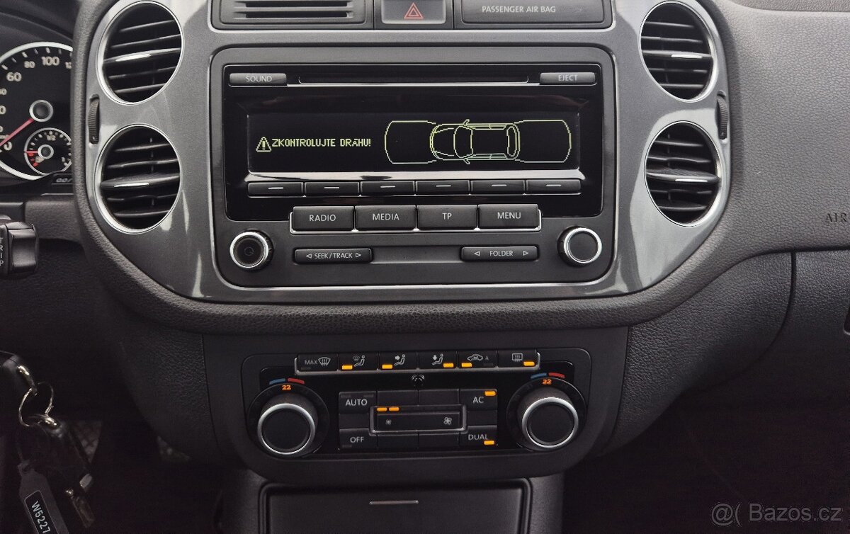 VW TIGUAN 2.0TDI 1 MAJITEL 106 TIS.KM AUT. KLIMA PARK AUT - 14