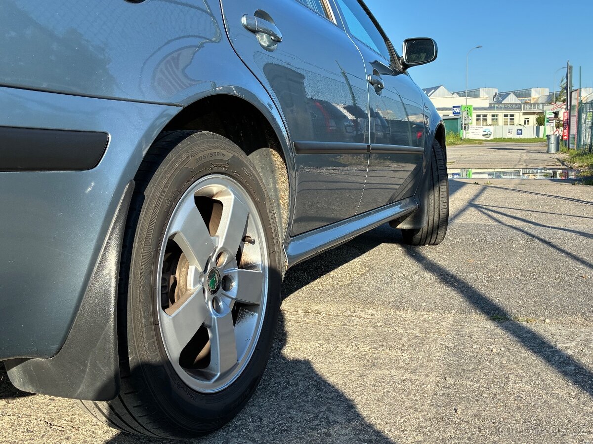 Škoda octavia 1 combi 2.0i 85kw - 14