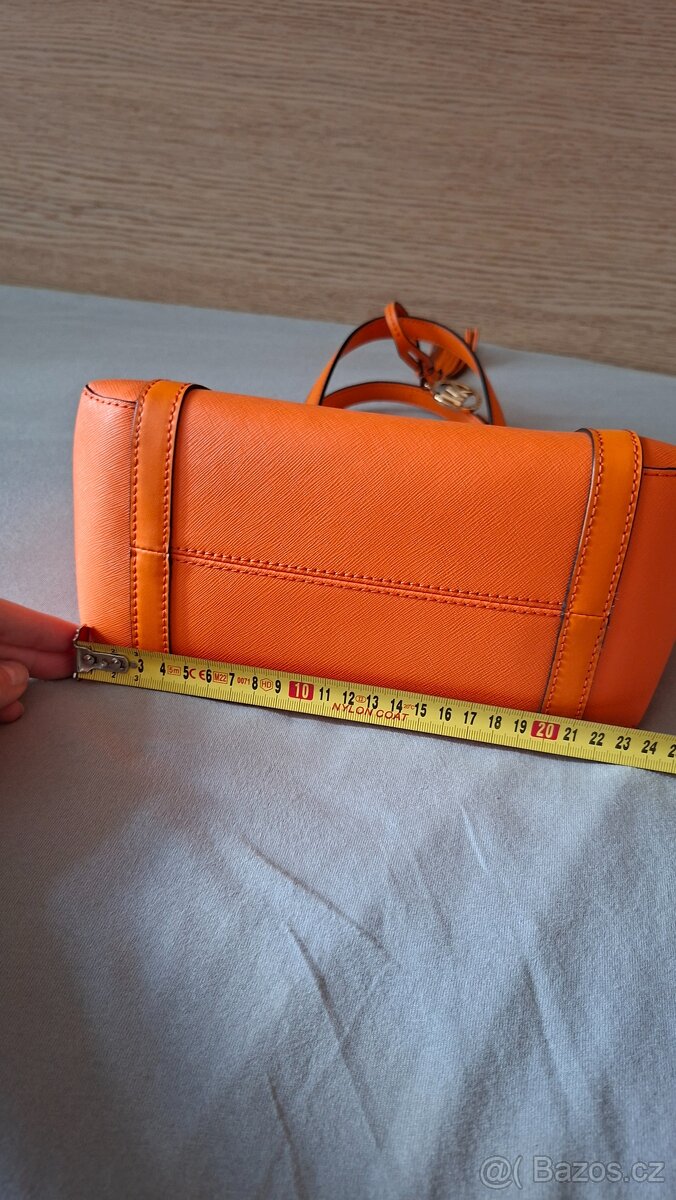 Krásná kožená kabelka Michael Kors - 14