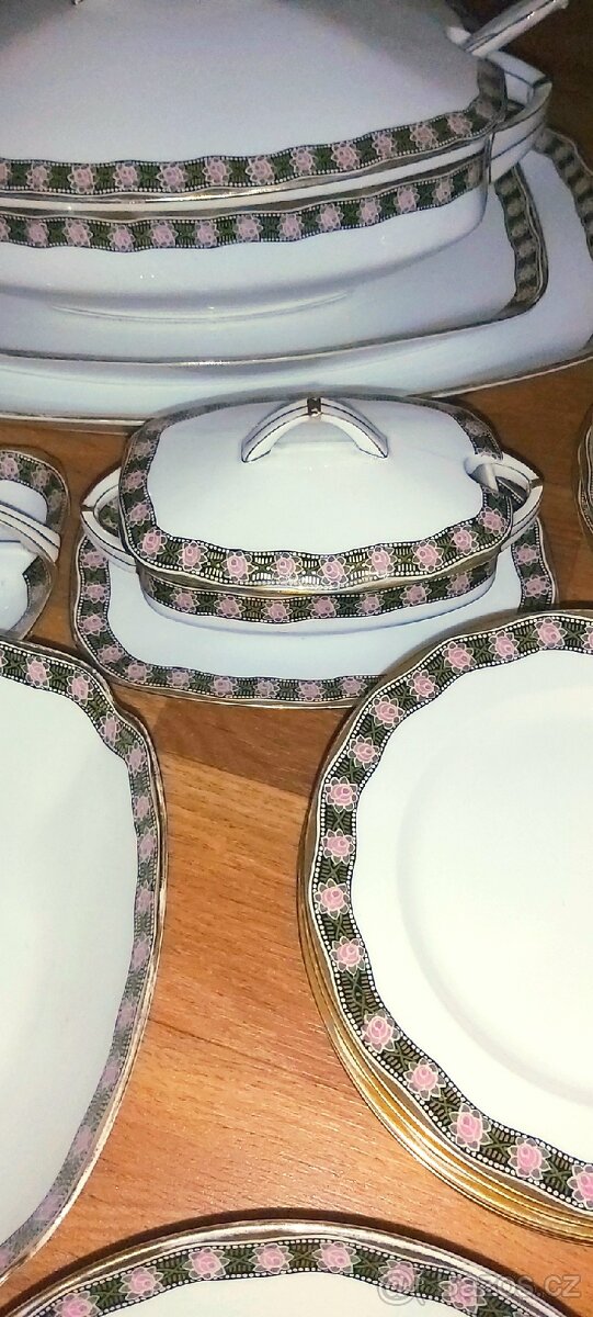 Jídelní porcelánový servis - 14