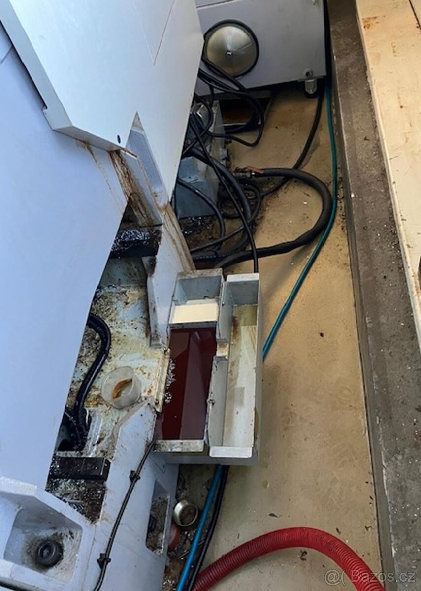 Obráběcí centrum (vertikální) LILIAN SVM 105 (5759) - 14