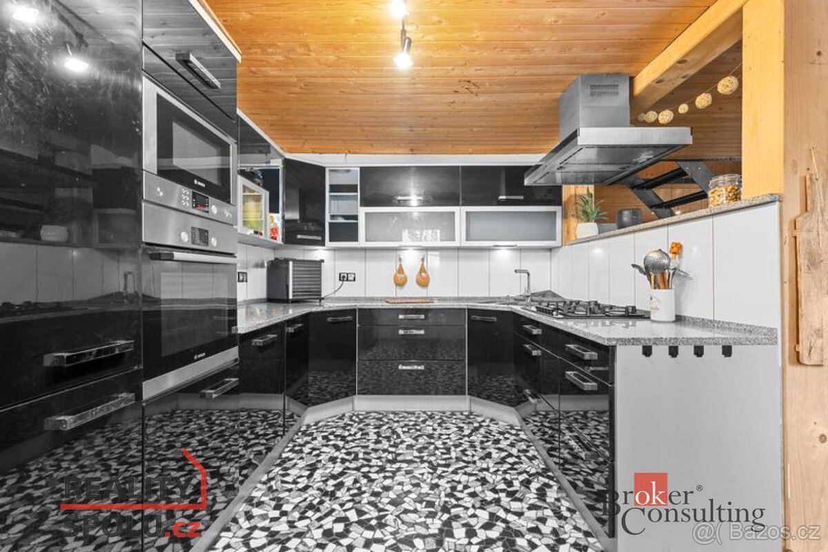 Prodej, komerční/ubytování, 650 m2, 54352 Strážné, Trutnov [ - 14