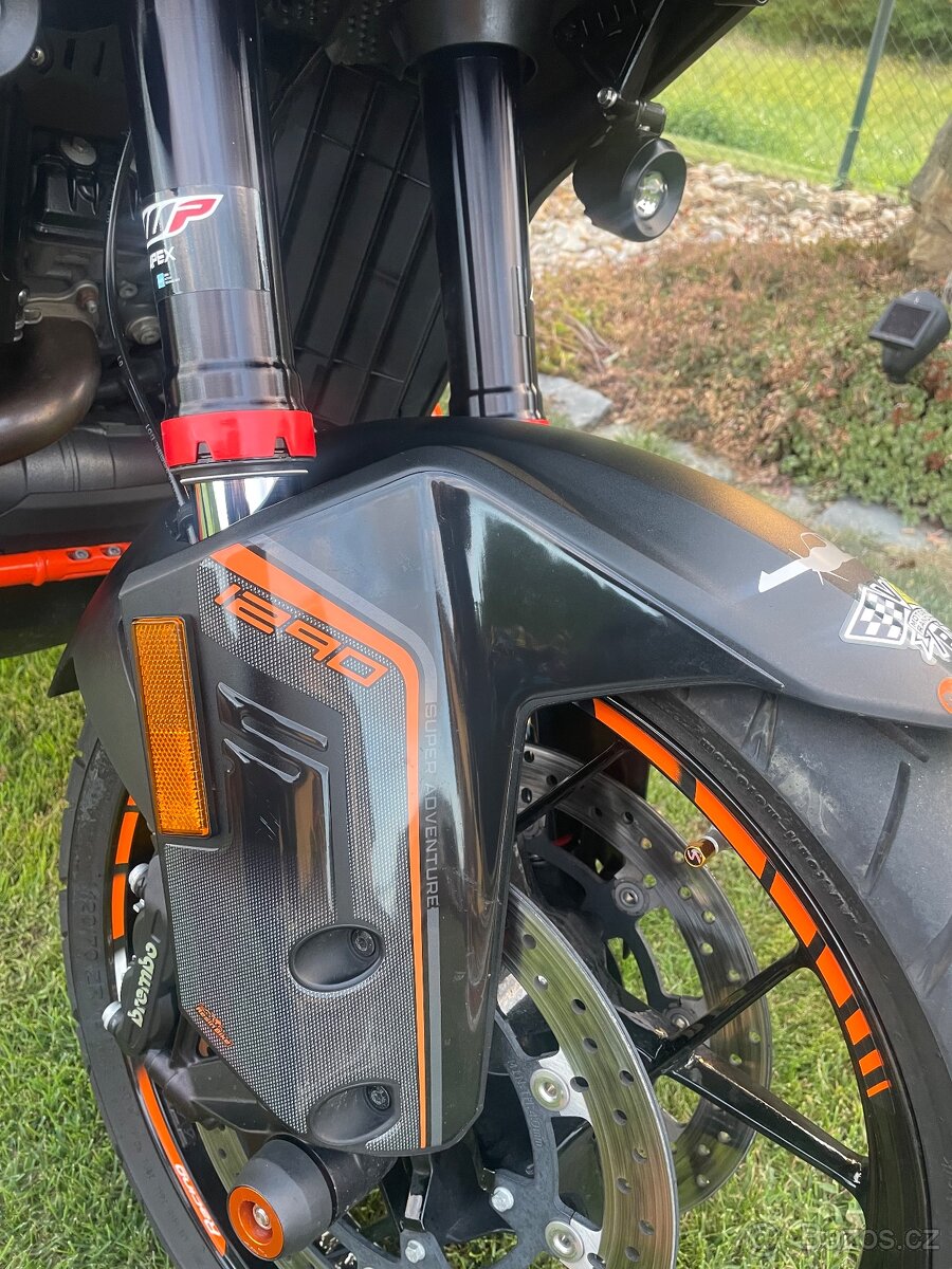 KTM 1290 Super Adventure S - 14
