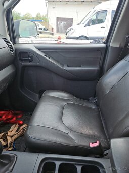 Nissan Navara 2.5dci - 14