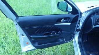 Alfa Romeo 159 2.4JTDm SW Q-tronic 185 tis km - 14
