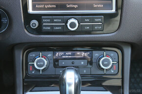 Volkswagen Touareg 3.0 TDI V6 / PANORAMA / TAŽNÉ / NEZ.TOPEN - 14