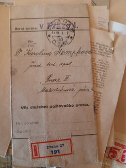 Mix různých dokumentů pohlednic a známek - 14