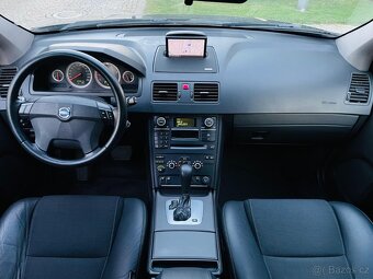Volvo XC90 2.4D5 136KW 4x4 AUTOMAT NAVI SENZORY SERVISKA - 14