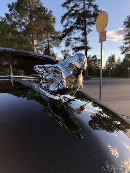 1941 Cadillac Series 62 Coupe - 14