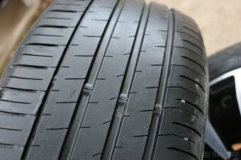Bicolor tubine krasna alu kola origo Ford R17 a letni pneu - 14