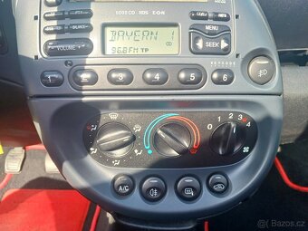 Ford Streetka 1.6i, r.v. 2004 - 14