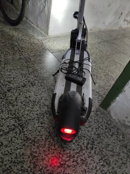Elektro koloběžka i pro 130kg - 14