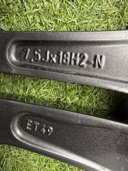 Originál alu kola Mercedes CLA R18 AMG letní - 14