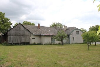 Prodej rodinného domu se stavební parcelou ve Veliši - 14