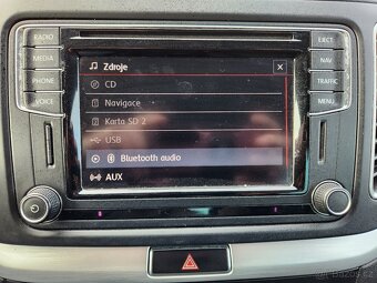 VW Sharan 2.0TDI 110 kW DSG 7 míst nebourané el. dveře - 14