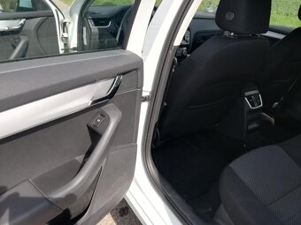 Škoda Octavia 3 1.6 tdi 81kw Green line 126 tis km - 14