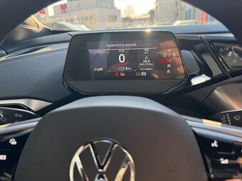 VW ID.4 Pure 125kW 64tkm Navigace Webasto DAB Full LED - 14