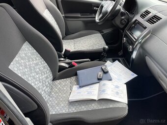SUZUKI SX4 1,6 BENZÍN 2013 STYLE 4X4 1 MAJITEL - 14