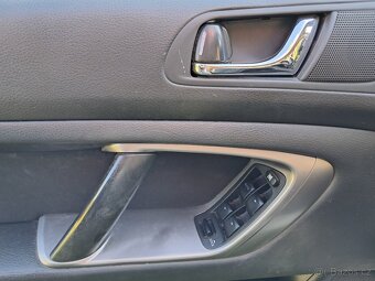 Subaru Legacy 2.0 101Kw 2004 - 14
