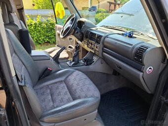 Land Rover Discovery 2 TD5 2.5 101 kW - 14
