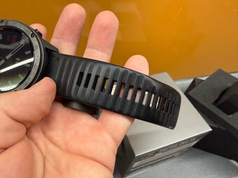 Garmin Tactix Delta Solar Sapphire - zachovalé - 14