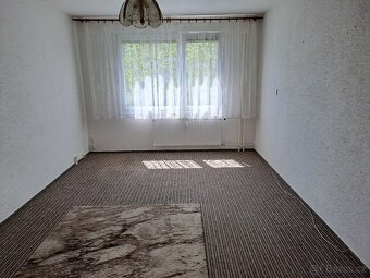 Pronájem bytu 3+1 s balkonem - 14