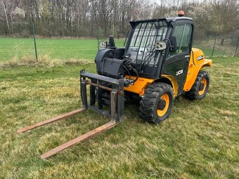teleskopický manipulátor JCB 520-40   r.v. 2019 - 14