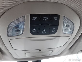 Chrysler Pacifica 3,6L,r.v.2022, kůže,7mít,TopStav,85.000 km - 14