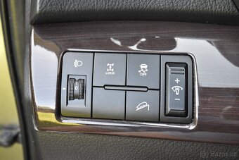Kia Sorento 2.2 CRDI 145kw automat 4x4 7míst 2012 - 14