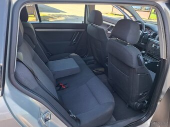 OPEL VECTRA 2.2i BENZÍN 114Kw, r.06,VELMI PĚKNÁ, PÚVOD ČR - 14