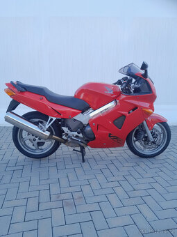 Prodám Honda VFR 800FI RC48 - 14