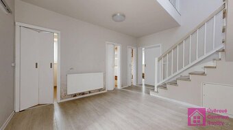 Prodej rodinného domu 5+1, 222 m², zahrada, garáž, Valtice - 14