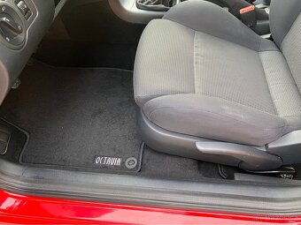 Škoda Octavia Tour 1.9 TDI 74kW RS paket r.v.2010 - 14