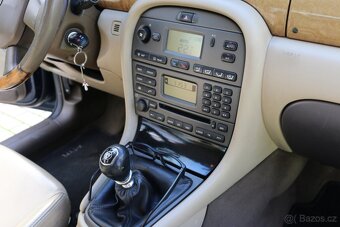 Jaguar X-Type 2.2 114KW - 14