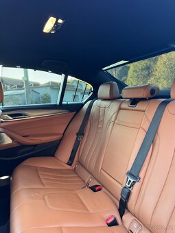 BMW 540i xDrive Limousine - 14