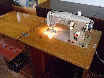 šicí stroj - 14