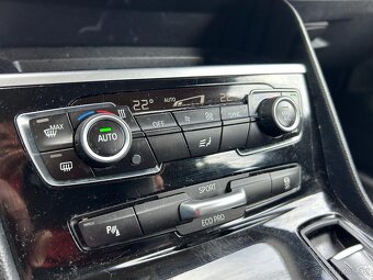 BMW Řada 2, 218i GT - 14
