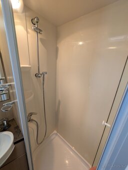 SWIFT STERLING ECCLES 90 RUBY,MOVER,VELKÁ KOUPELNA A POSTEL - 14