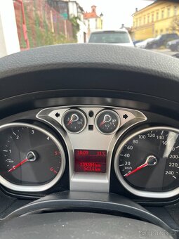 Ford Kuga 2,0 CDTI 4x4 Titanium TOP - 14