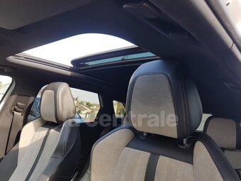 PEUGEOT 3008 II (2) 1.6 HYbrid4 300 GT E-EAT8 03/2021 - 14