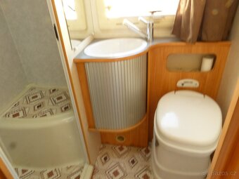 Obytny automobil Adria Izola S 687 - 14