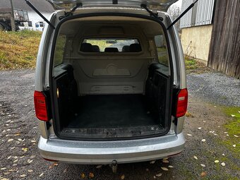 Volkswagen Caddy Maxi 2.0 TDi  5 míst Rok 2018 2X Šoupačky - 14