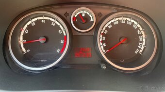 OPEL CORSA 1.6 TURBO GSI - 14