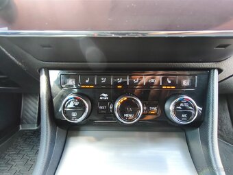 Škoda Superb combi 2.0 TDi,110kW,Style,Man,ČR,NAVI,DPH, - 14