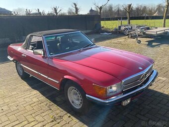 Mercedes-Benz 500 SL z roku 1985 - 14