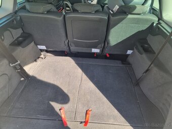 Renault grand scenic 3 1.4 tce 96kw 7 míst - 14