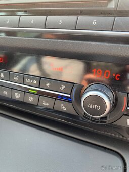 BMW M5 F10 4.4 V8 - 14