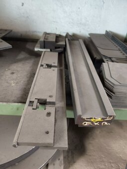 Použitý ohraňovací hydraulický lis DURMA E 35160, r. v. 2006 - 14