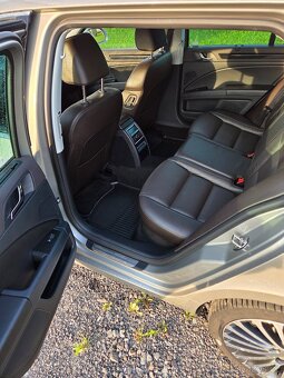 ŠKODA SUPERB 2 COMBI 2.0TDI 125KW / L&K / WEBASTO - 14