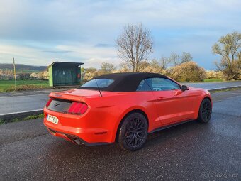 Ford Mustang - 14
